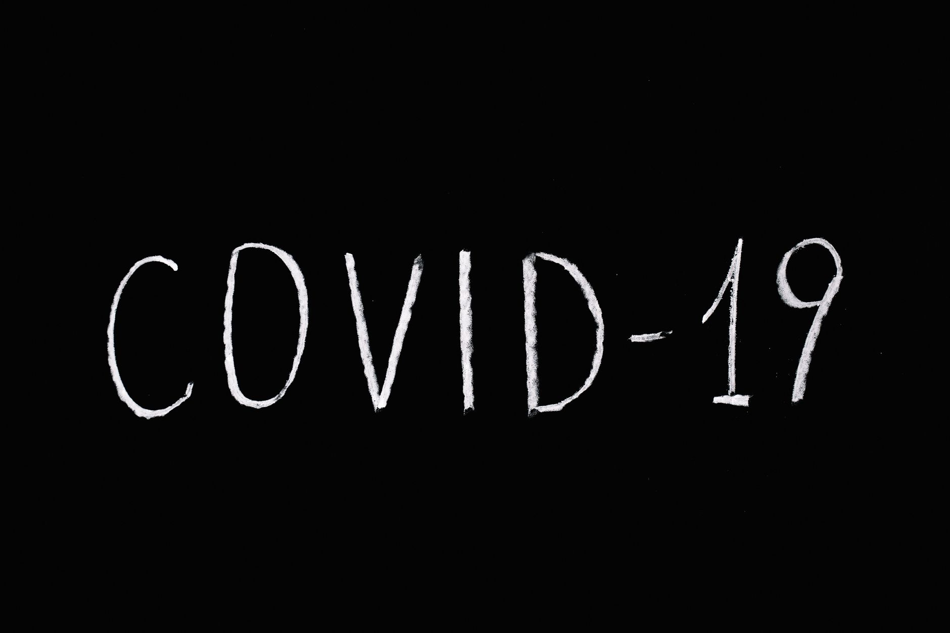The Dark Mode Font Fallacy: Why Your Typography Looks Blurry in the Dark (and How to Fix It)