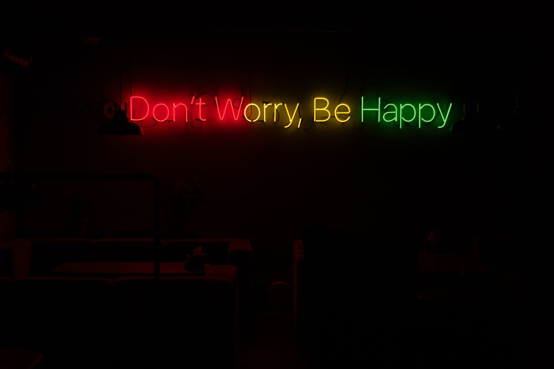 The Dark Side of Type: Why Your Font Pairings Fail in Dark Mode